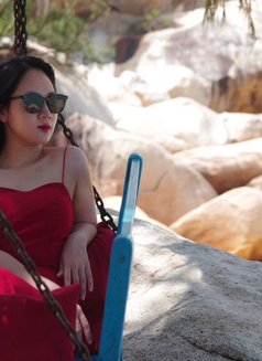 Selina - escort in Dubai Photo 3 of 5