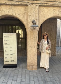 Selina - escort in Singapore Photo 2 of 3