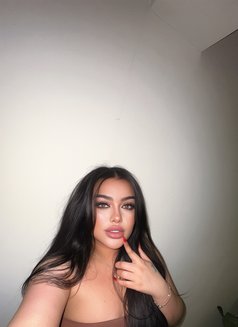 Selina - escort in Al Manama Photo 11 of 14