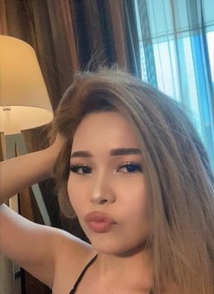 Seline - escort in Doha Photo 1 of 6