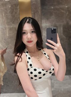 Sella - escort in Jakarta Photo 1 of 5