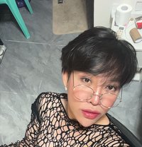 Selling Videos - Transsexual escort in Riyadh