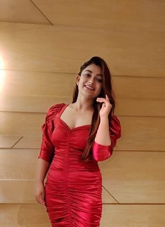 Selly - puta in Pune Photo 2 of 10