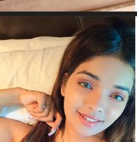 Selly - escort in Pune Photo 8 of 10