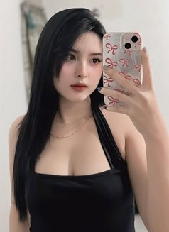 Selly - escort in Jakarta Photo 1 of 6