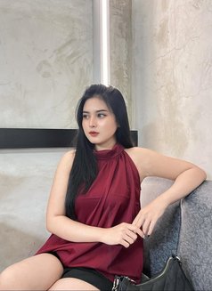 Selly - escort in Jakarta Photo 4 of 6