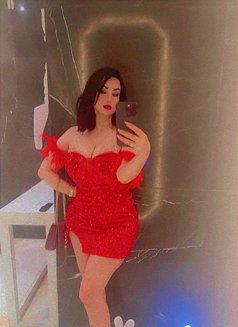 Selma - escort in Dubai Photo 5 of 7