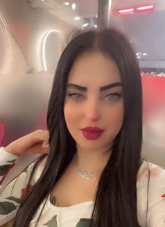 Selma - escort in İstanbul Photo 2 of 4