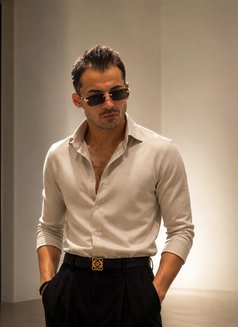 SELMAN TÜRKİŞ - Male escort in Riyadh Photo 9 of 10