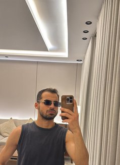 SELMAN TÜRKİŞ - Male escort in Riyadh Photo 14 of 16