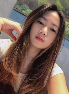 Selvi - escort in Bali Photo 4 of 6
