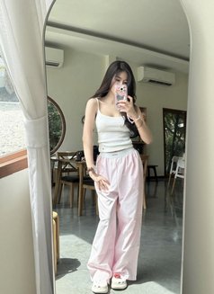 Selvia Kitty - puta in Jakarta Photo 4 of 6