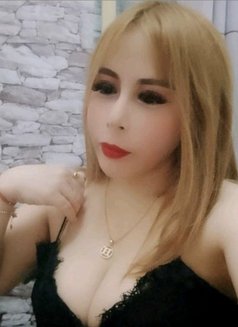 Sena - escort in Noida Photo 1 of 5