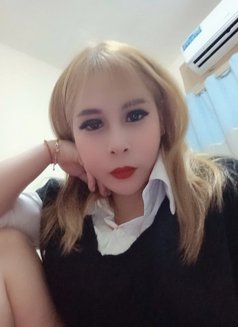 Sena - escort in Noida Photo 4 of 5