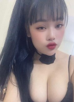 Sena - escort in Şalālah Photo 1 of 4