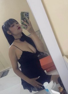 Sena - escort in Şalālah Photo 2 of 4