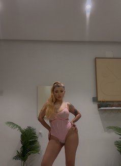 Senem - escort in Riyadh Photo 10 of 21