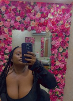 Sensational Girl - escort in Lagos, Nigeria Photo 3 of 4