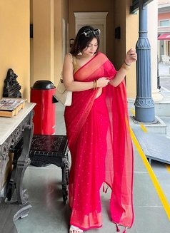 Sensational Mahi VIP - escort in Mumbai Photo 19 of 30