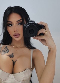 SENSUAL AiDA - Transsexual escort in Dubai Photo 23 of 28
