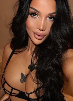 SENSUAL AiDA - Transsexual escort in Dubai Photo 26 of 28