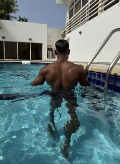 Sensual body t body massage - Male escort in Muscat Photo 30 of 30