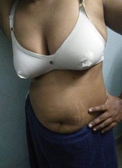 Sensual Body to Body Massage in Ulwe - escort in Navi Mumbai Photo 1 of 2