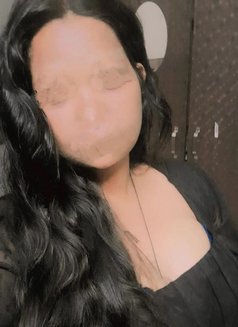 Sensual Escape With Sneha 100% Real - puta in Hyderabad Photo 2 of 4