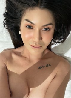 Sensual Lala - Transsexual escort in Makati City Photo 15 of 26