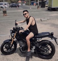 Sensual Naked Massage - Male escort in Bali