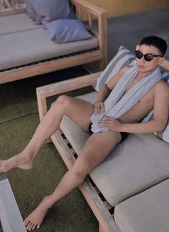 Sensual Naked Massage - Male escort in Bali Photo 6 of 6