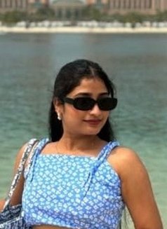 Sensual Siddhi - puta in Dubai Photo 2 of 4