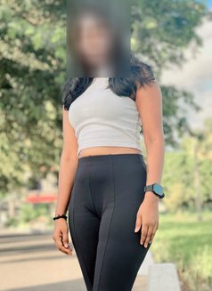 Senuri 22 Yrs - escort in Colombo Photo 4 of 7