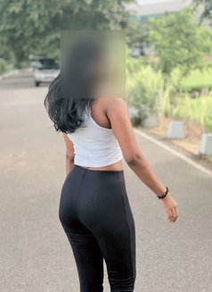 Senuri 22 Yrs - escort in Colombo Photo 5 of 7