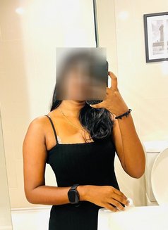 Senuri 22 Yrs - escort in Colombo Photo 9 of 11
