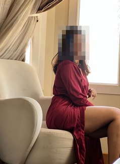 Senuri 24yrs Camshow / Meetups - escort in Colombo Photo 1 of 6