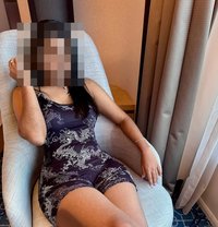 Senuri 24yrs Camshow / Meetups - escort in Colombo