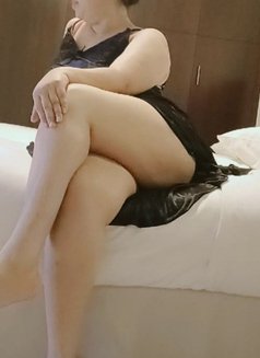Senuri Babe - escort in Dubai Photo 3 of 6