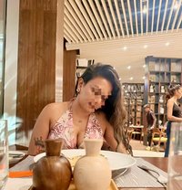 Senuri - escort agency in Colombo