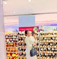 Senuri - escort agency in Colombo