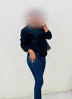 Senuri Gfe - escort in Colombo Photo 10 of 17