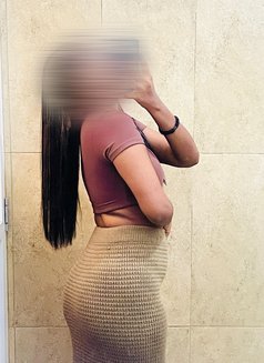 Senuri Gfe - escort in Colombo Photo 16 of 17