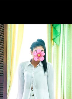 Mishell Modeling girl - puta in Colombo Photo 4 of 9
