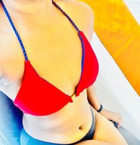 Senuri - escort in Colombo Photo 10 of 11