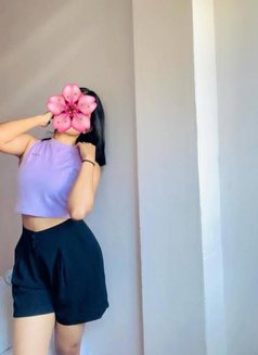 Senuri - escort in Colombo Photo 6 of 7