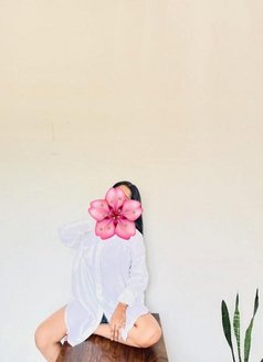 Senuri - escort in Colombo Photo 7 of 7