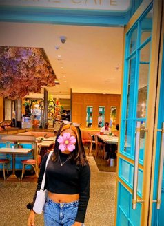 Senuri - escort agency in Colombo Photo 5 of 10