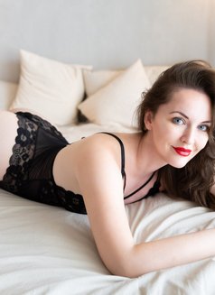 Sera - escort in Bangkok Photo 9 of 13