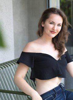 Sera - escort in Brisbane Photo 10 of 12