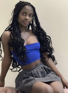 Sera - puta in Riyadh Photo 6 of 6